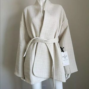 Lululemon ivory travel jacket